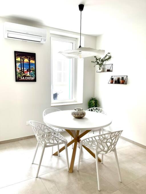 Appartement Moderne + Parking A 50M De La Mer La Ciotat Esterno foto